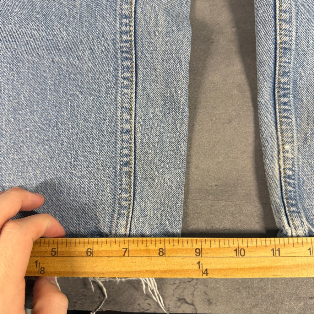 Vintage Levis 560 Jeans Men 38x30 Light Wash Comfort Fit Baggy Distressed - Picture 7 of 10